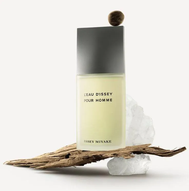 ISSEY MIYAKE